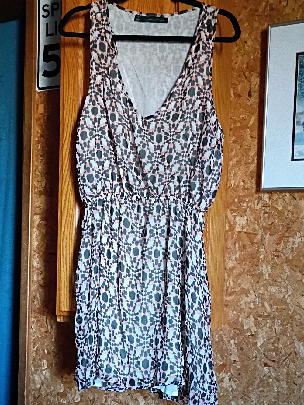 Sleeveless V-Neck Midi Dress in Pink and Black Geometric Print Classy Style Nice